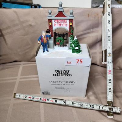 Sale Photo Thumbnail #193