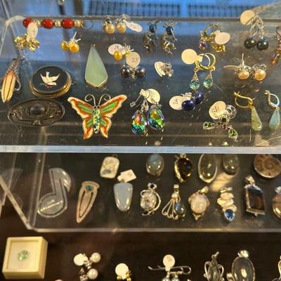 Sale Photo Thumbnail #572
