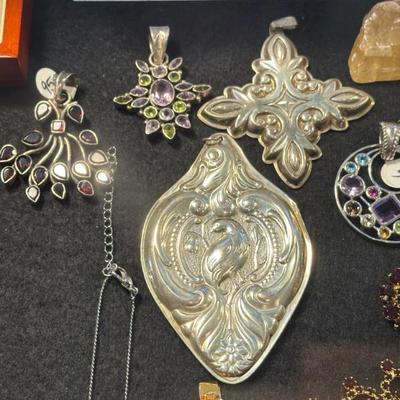 Sale Photo Thumbnail #581