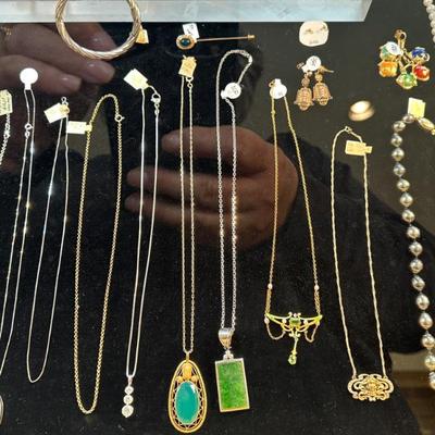 Sale Photo Thumbnail #595
