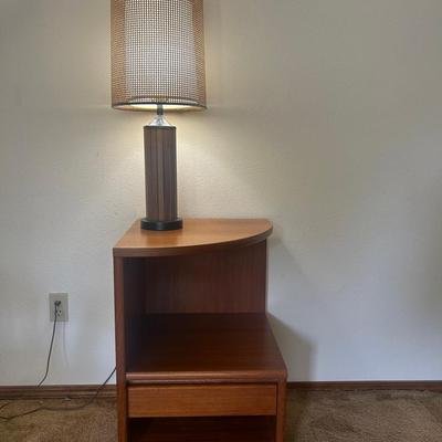 Denmark Corner Nightstand With MCM Lamp