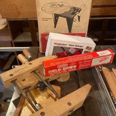 Craftsman 10in Tilting Arbor Bench Saw, Gauge, Wood Clamps, & Hold Downs