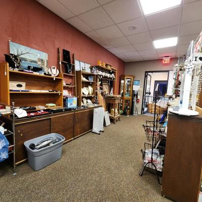 Sale Photo Thumbnail #48