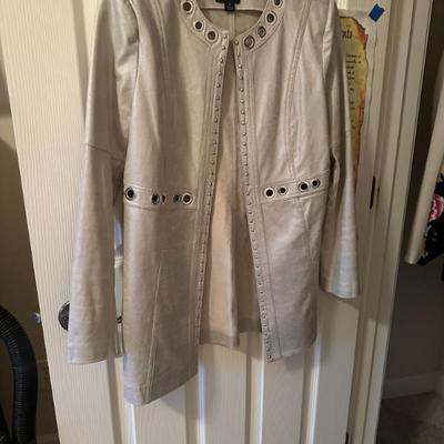 Sale Photo Thumbnail #40