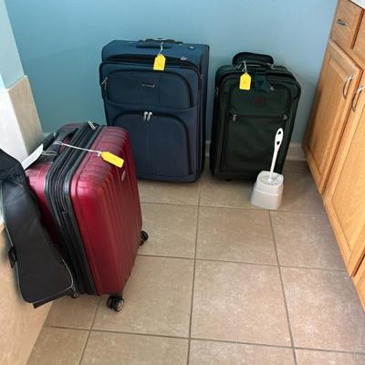 Sale Photo Thumbnail #293: Several suitcases
