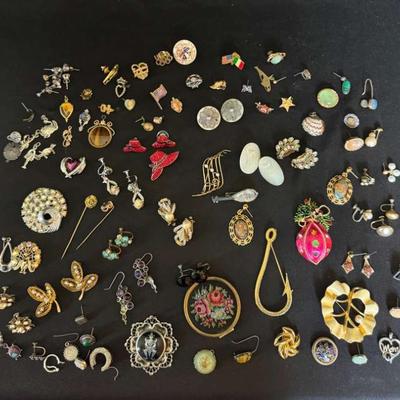 Brooches bits, & bobbles