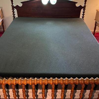 Full size spool bed with mattress box spring