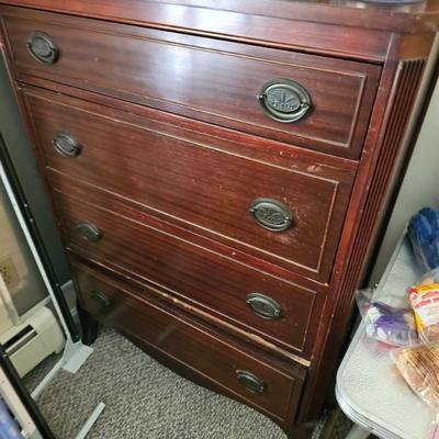 Dresser