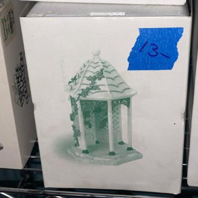 Sale Photo Thumbnail #686