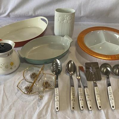 Mid Century Kitchen & Entertaining