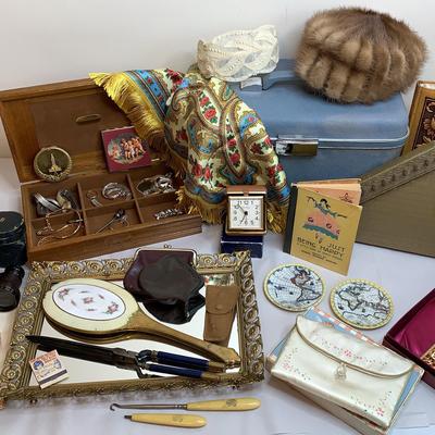 Vintage Ladies Lot & Train Case 