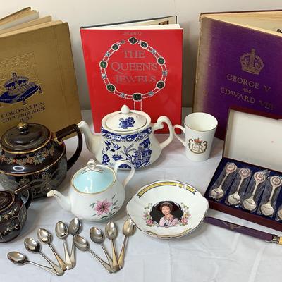 Royalty & Tea Time