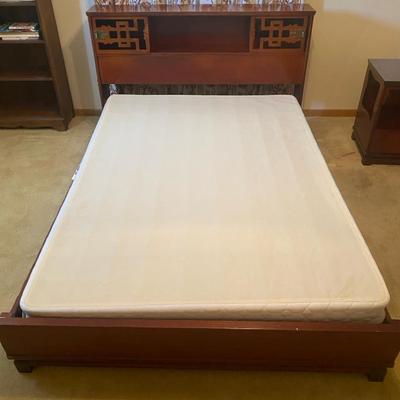 Kent Coffey “The Ming” Bed: Full Size