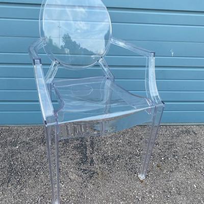 Ghost Chair: Clear Plastic