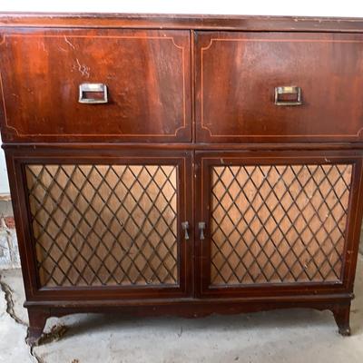 Crosley Radio Cabinet, Tube Radio, Record Player