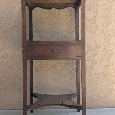 Antique Georgian Style Night Stand Or End Table