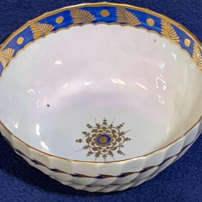 John Flight Worcester Porcelain Swirl Bowl, Antique