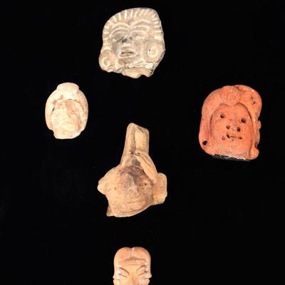 Sale Photo Thumbnail #157: Lot 157 5 ancient pre columbian miniature heads