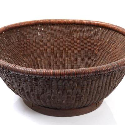 Sale Photo Thumbnail #441: Lot 442 fine handmade filipino rattan basket