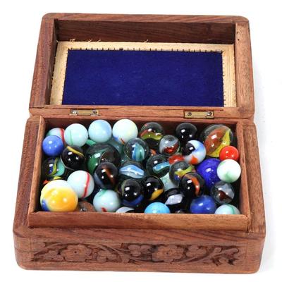 Sale Photo Thumbnail #519: Lot 520 nice collection of wwii era marbles wbox