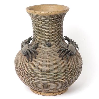 Sale Photo Thumbnail #410: Lot 410 chinese basket weave porcelain vase wcrabs