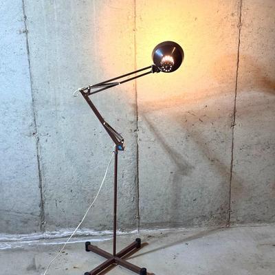 Underwriters Lavatories - Portable Lamp 