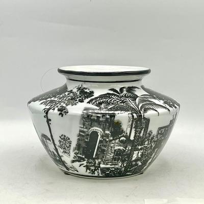 Black & White Vase Planter