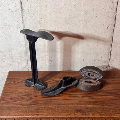 (5) Iron Pieces - Feat (2) Cobbler Last And (2) Irons No.50