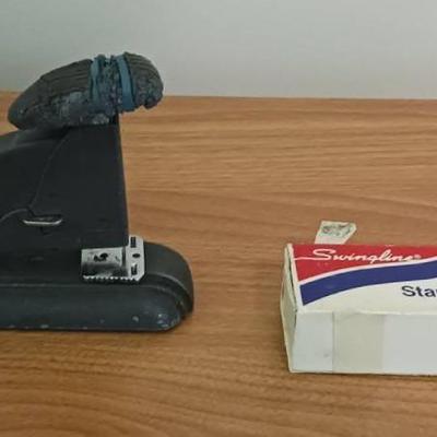 (2) Stapler & Box Of Staples