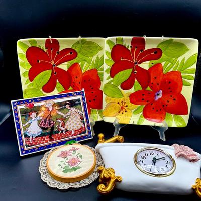 Cheerful Decor Lot