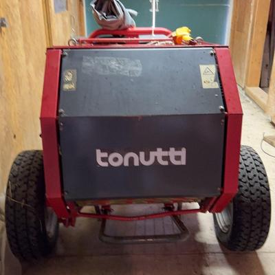 Tonutti Bailer 2008 & Accessories