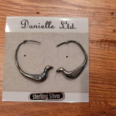 Danielle Ltd Bird Hoop Earrings 