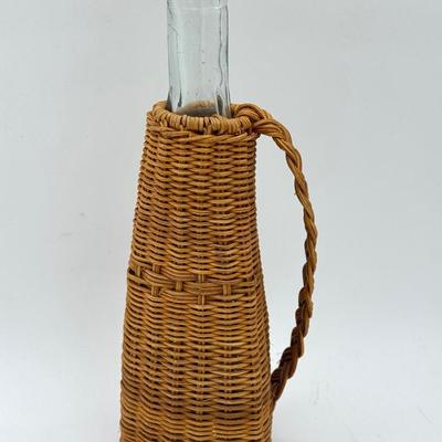 Wicker Bottle Holder 