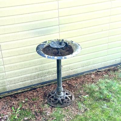 Metal Birdbath 