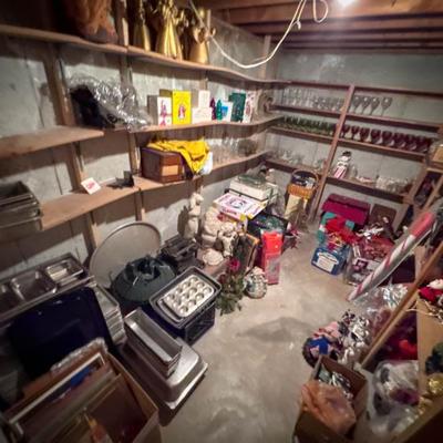 Commercial restaurant equipment, supplies, & dishes