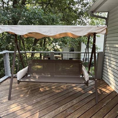 Sale Photo Thumbnail #13: Outdoor covered swing