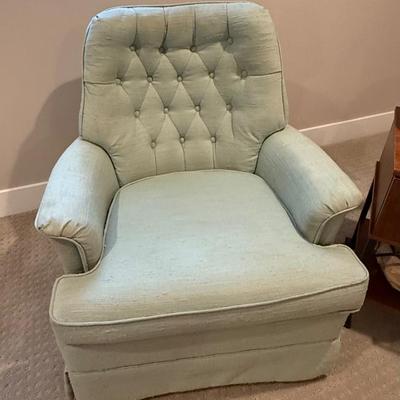 Sale Photo Thumbnail #49: Vintage lazboy armchair