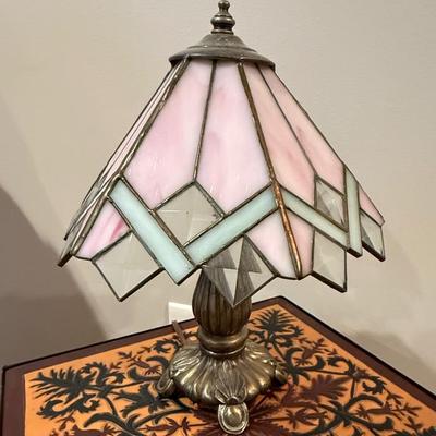 Sale Photo Thumbnail #53: Stained glass table lamp
