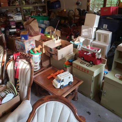 Estate sale photo