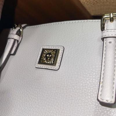 Sale Photo Thumbnail #174