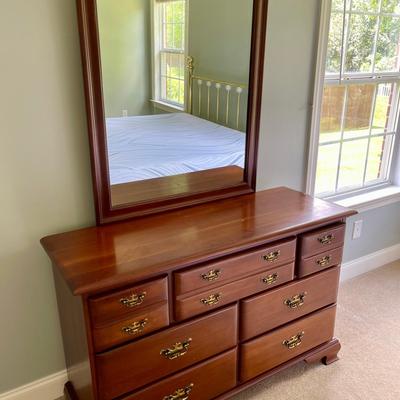 Lot 017-MBR: Kenlea Crafts Dresser
