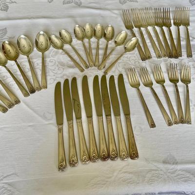 Lot 024-DR: WM Rogers Silver-Plated Flatware