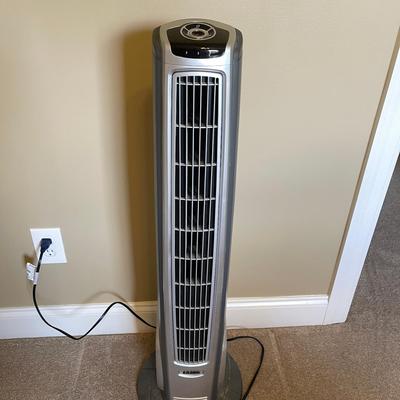 Lot 055-OFF: Lasko Tower Fan