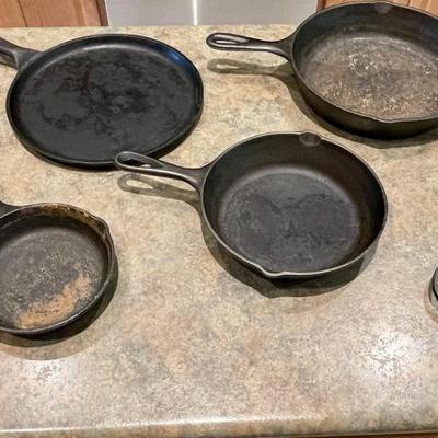 Lot 042-KIT: Cast Iron Assortment
