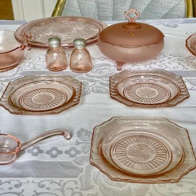 Lot 029-DR: Pink Glass Dishes