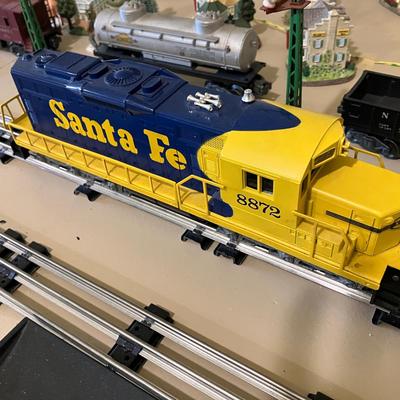 Lot 066-BON: Vintage Lionel SD-18 Diesel Locomotive