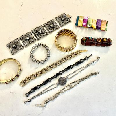 Lot 086-J: Costume Bracelet Collection