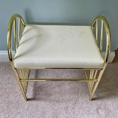 Lot 018-MBR: Vintage Vanity Stool