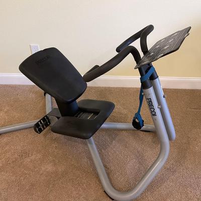Lot 022-BON: Precor USA StretchTrainer™