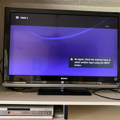 Lot 084-LR: Sony Bravia LCD HDTV